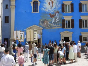 Fête Dieu fin 21.36.12